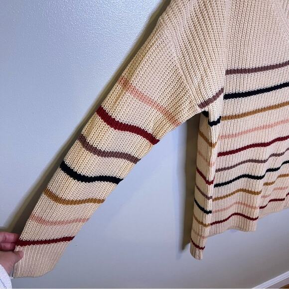 NWOT Amazon V Neck Cream Multicolor Striped Long Sleeve Acrylic Sweater Small - Picture 2 of 6